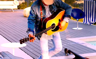 Dwight Yoakam